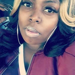 Meet your Posher, Tiffini